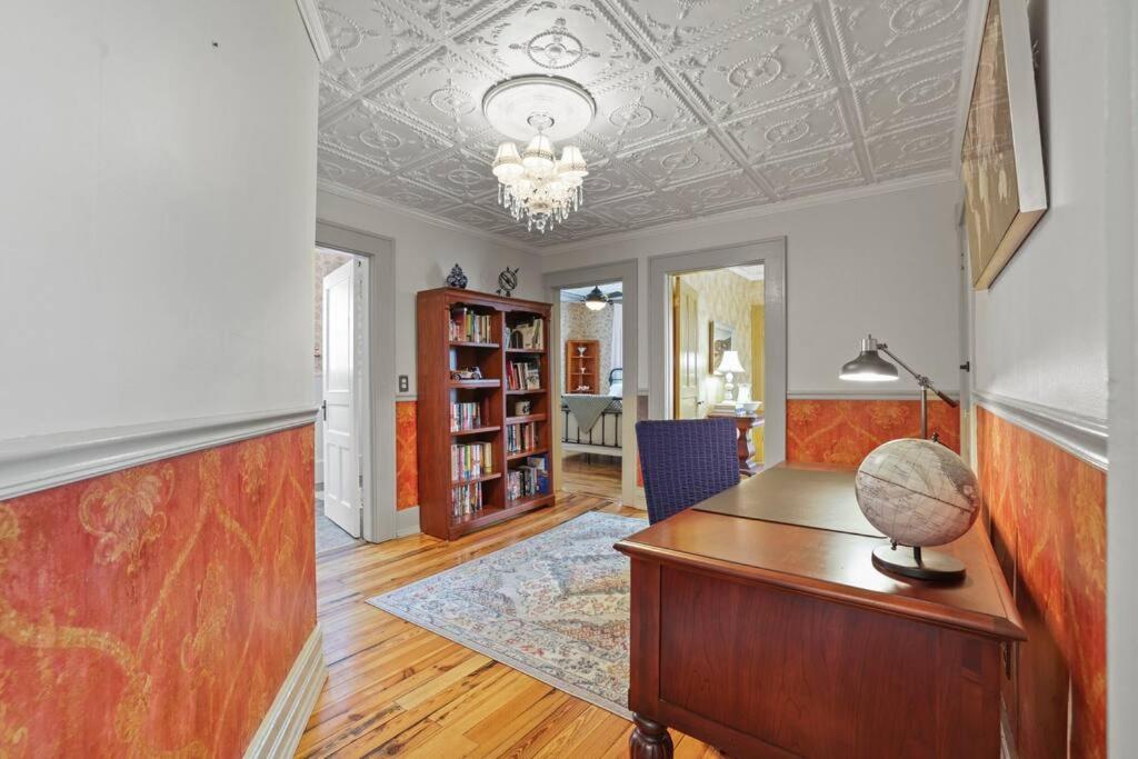 Charming Victorian Home - 2 Minutes To Downtown Ланкастер Екстер'єр фото