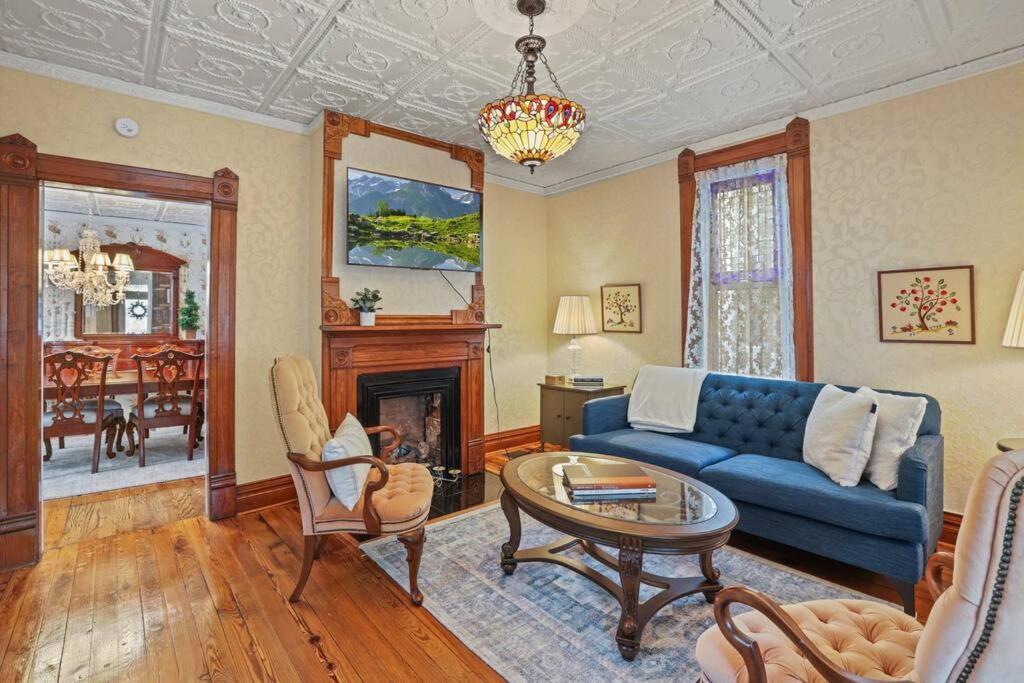 Charming Victorian Home - 2 Minutes To Downtown Ланкастер Екстер'єр фото
